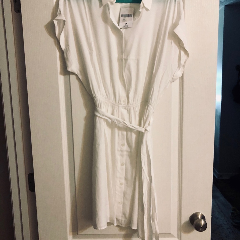 WHITE SHORT SLEEVE BUTTON-DOWN SHORT SHIRT DRESS